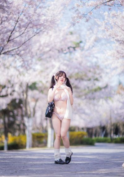 国产直播3_4K在线视频观看